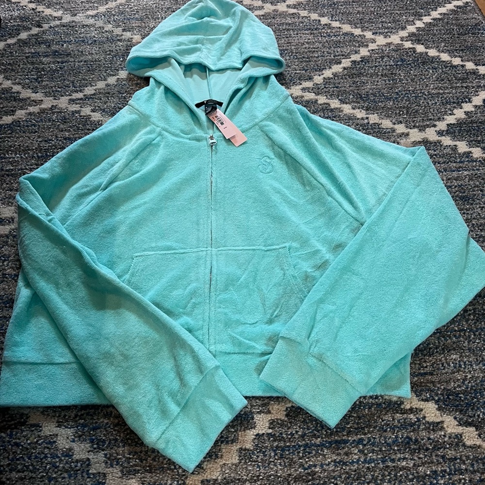 NWT Victoria’s Secret On Point Size M Blue Hoodie